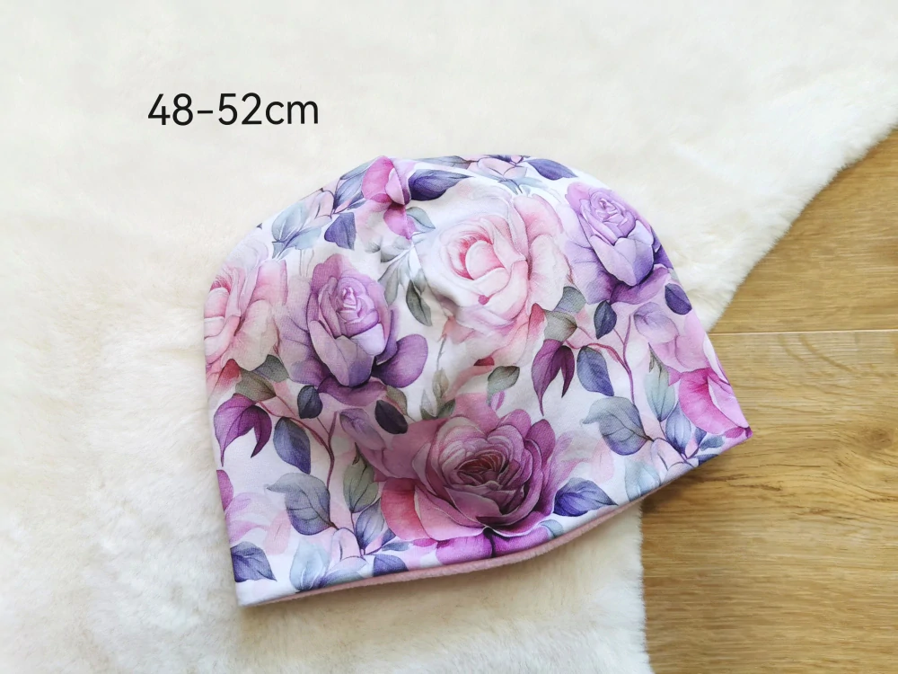 teplá čepice RŮŽOVOFIALKOVÉ RŮŽE - pro obvod 48-52cm (3-6 let)