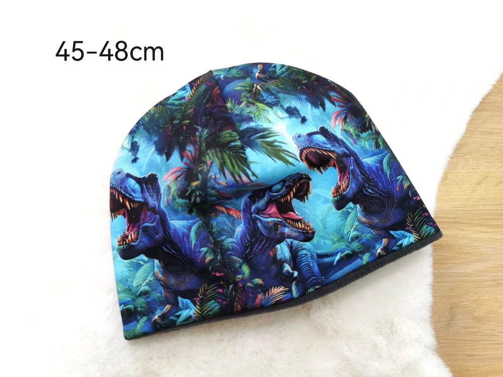 teplá čepice DINOSAUŘI - pro obvod 45-48cm (1-3 roky)