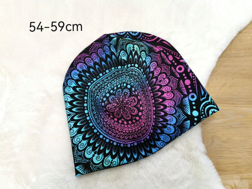 klasická dvouvrstvá čepice - MANDALA - obvod 54-59cm (starší děti 8let a více nebo dámská)