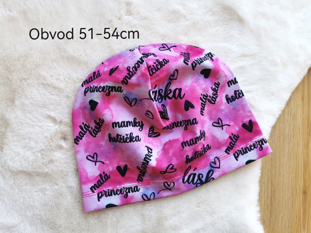 jednovrstvá čepice NÁPISY HOLKA - obvod 51-54cm (5-8 let)