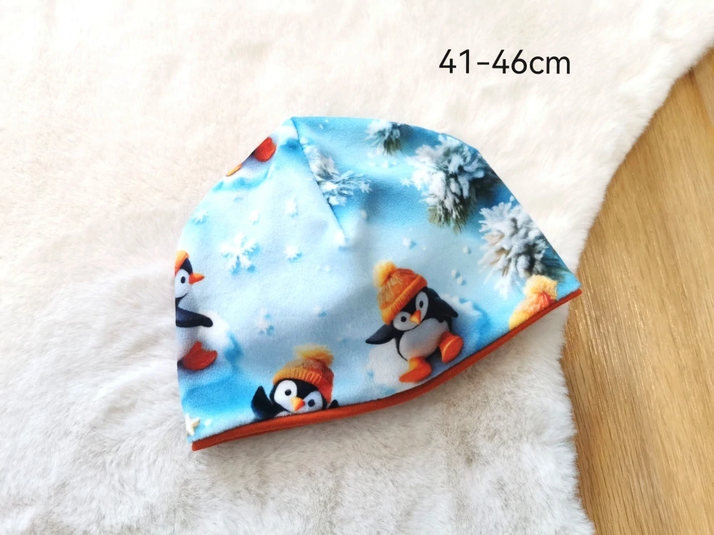 klasická dvouvrstvá čepice z veluru - TUČŇÁCI - obvod 41-46cm (4měsíce-1rok)