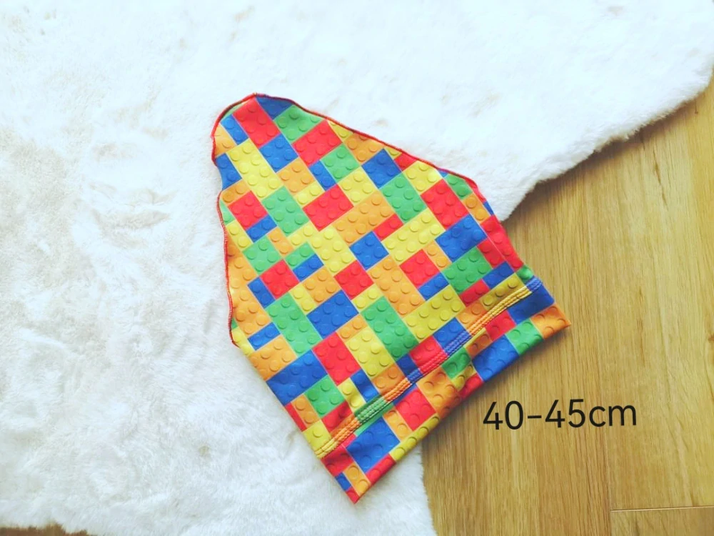 šáteček s motivem lega - pro obvod 40-45cm