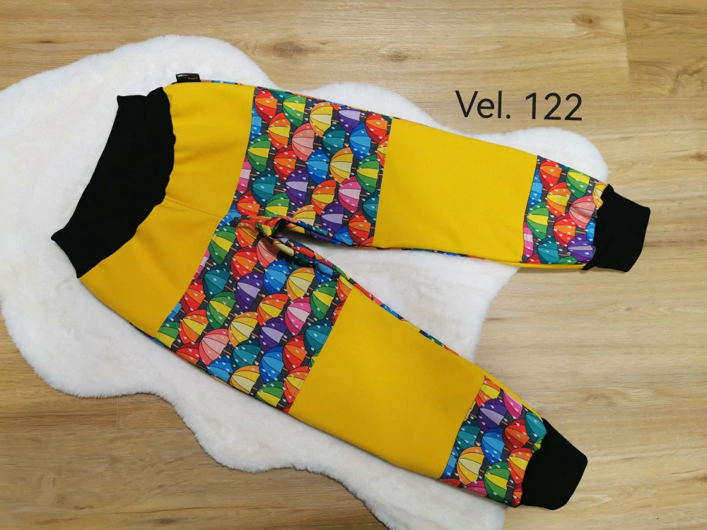 Dětské zimní softshellové kalhoty s fleecem - deštníky žluté - vel.122