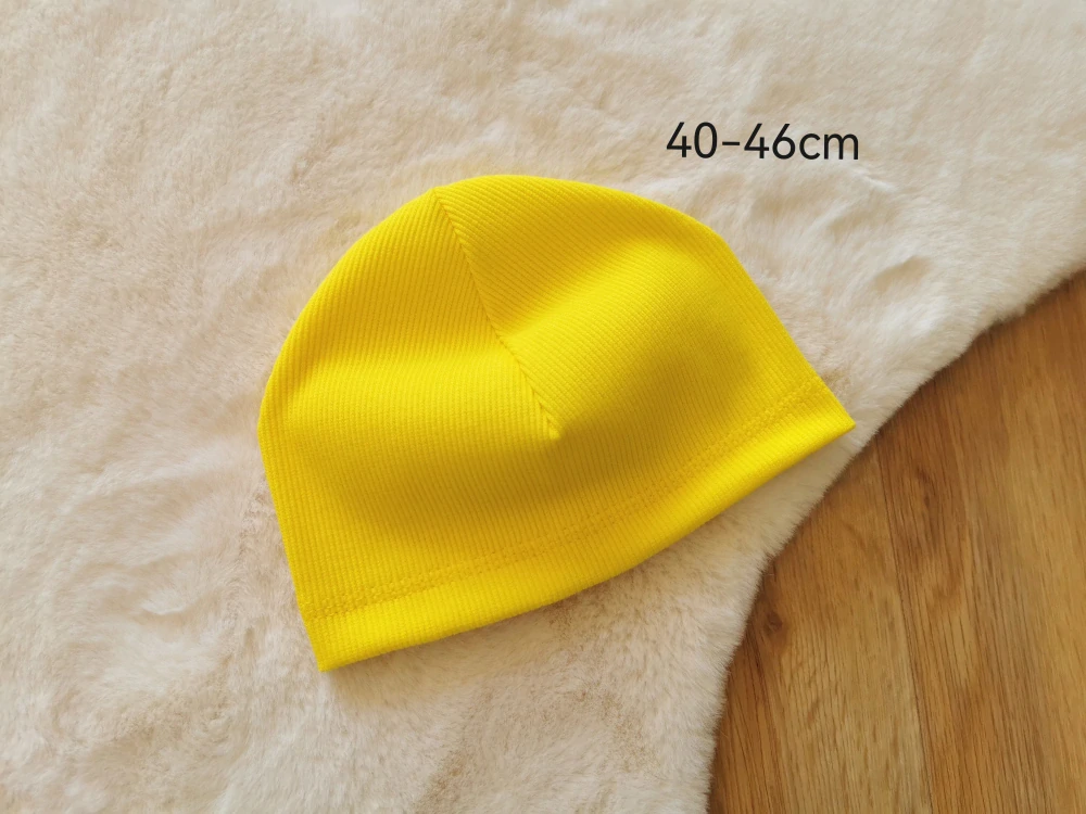 jednovrstvá čepice ŽLUTÁ žebrovaná - 40-46cm (3měsíce - 1 rok)