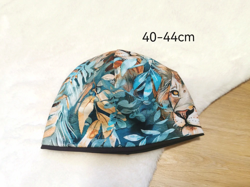klasická dvouvrstvá čepice - LVI MEZI LISTÍM - obvod 40-44cm (3-9měsíců)