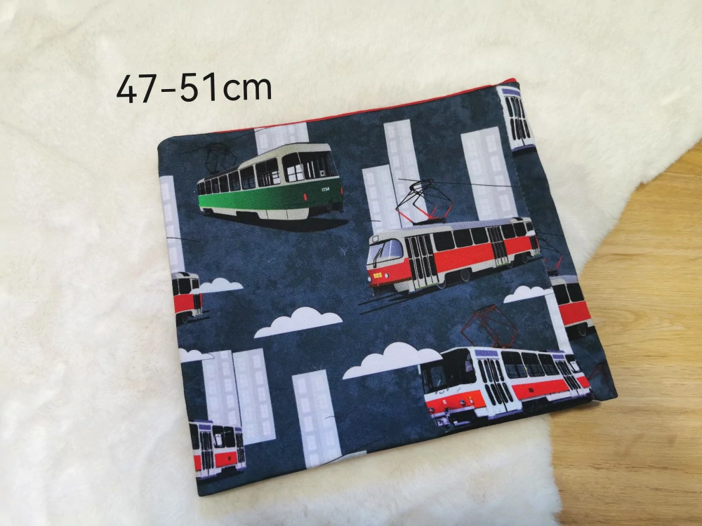 dvouvrstvý nákrčník - TRAMVAJE - pro obvod 47-51cm (2 - 5 let)