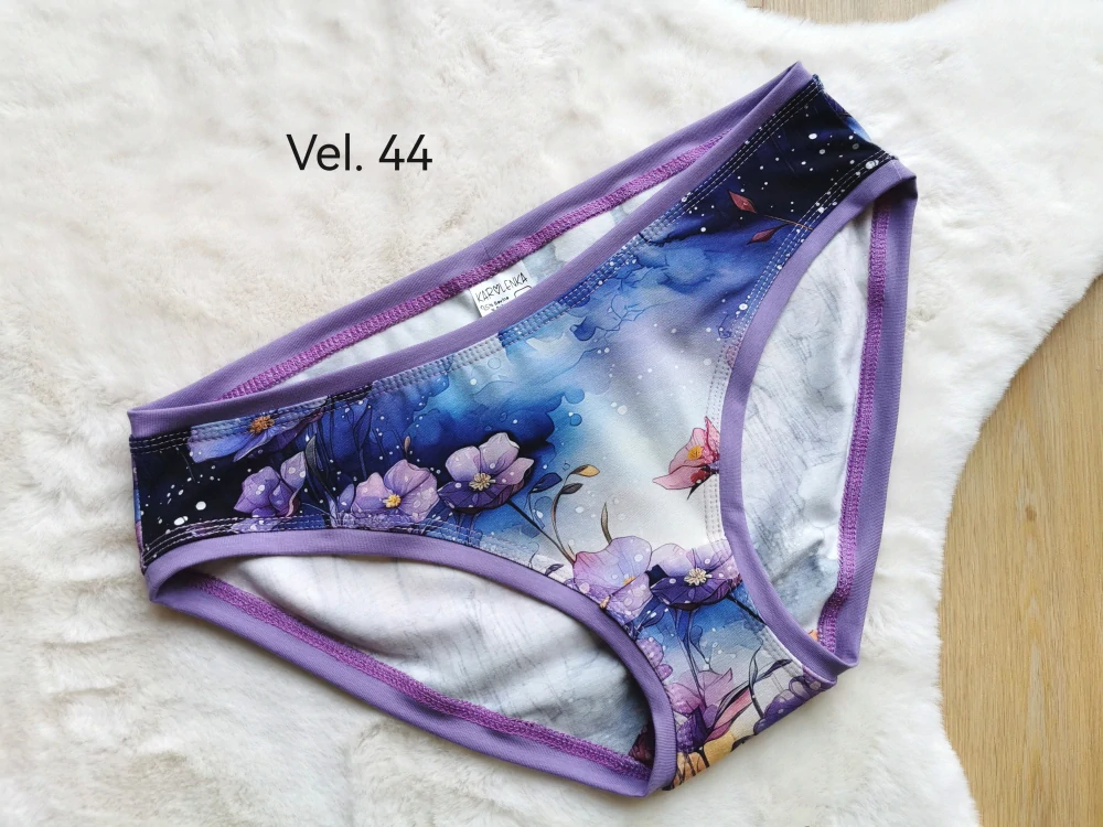 Dámské kalhotky - FIALOVÉ KVĚTINY - vel.44