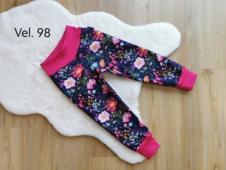 Dětské zimní softshellové kalhoty s fleecem - barevné kytičky - vel.98