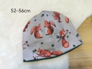 klasická dvouvrstvá čepice - VEVERKY NA TAUPE - obvod 52-56cm (7let a více nebo jako dámská)
